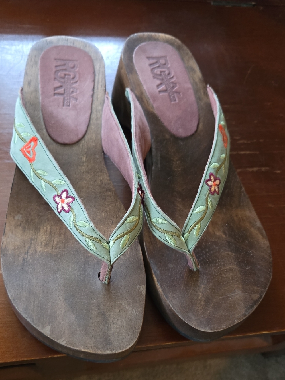 Roxy Quicksilver Womens Sandals NWOT